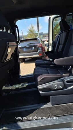 TOYOTA NOAH full