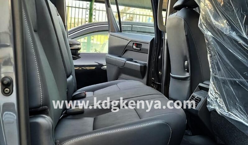 
								TOYOTA HILUX ( TRAVO 1GD-FTV 2.8L ) full									