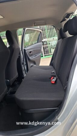 
										TOYOTA VITZ ( HYBRID ) full									