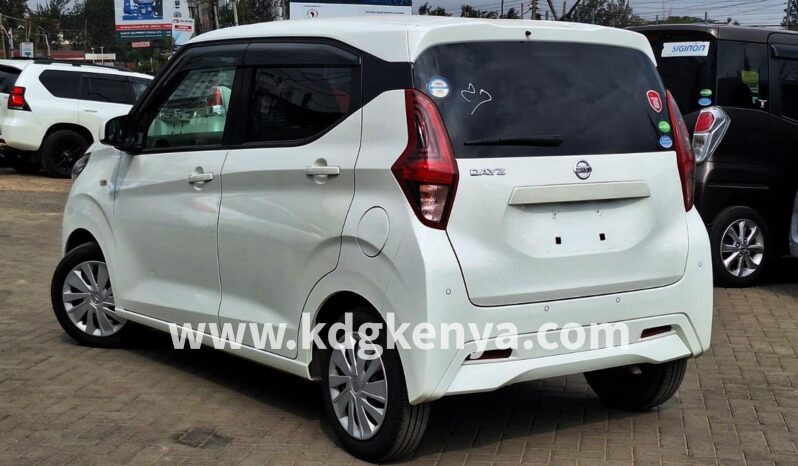 
								NISSAN DAYZ  ( 2WD ) full									