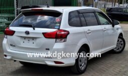 
										TOYOTA COROLLA FIELDER ( HYBRID FF ) full									