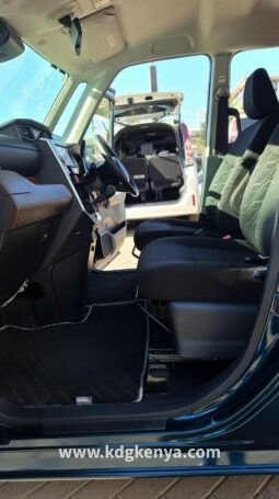 
										TOYOTA ROOMY ( G COZY EDITION ) full									
