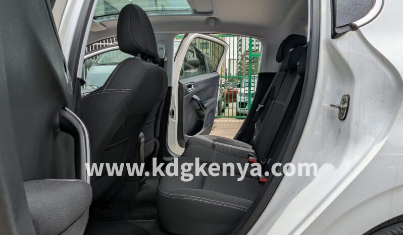 
PEUGOT 208 full									