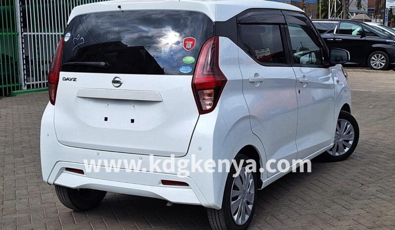 
								NISSAN DAYZ  ( 2WD ) full									
