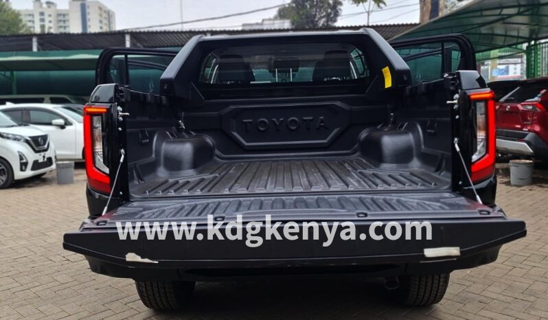 
TOYOTA HILUX ( TRAVO 1GD-FTV 2.8L ) full									