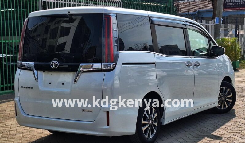 
								TOYOTA ESQUIRE full									