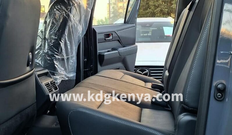 
								TOYOTA HILUX ( TRAVO 1GD-FTV 2.8L ) full									