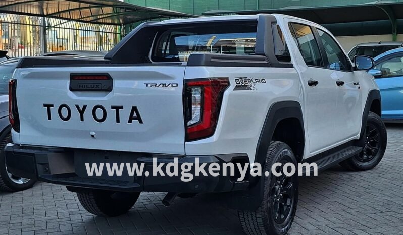 
TOYOTA HILUX ( TRAVO 1GD-FTV 2.8L ) full									