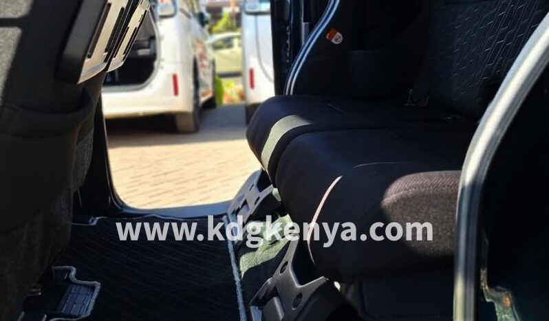 
								TOYOTA ROOMY ( G COZY EDITION ) full									