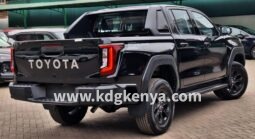 TOYOTA HILUX ( TRAVO 1GD-FTV 2.8L ) full