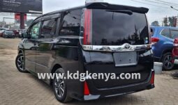 
										TOYOTA NOAH  ( G GRADE 2WD ) full									
