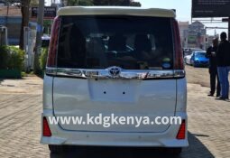 TOYOTA NOAH full