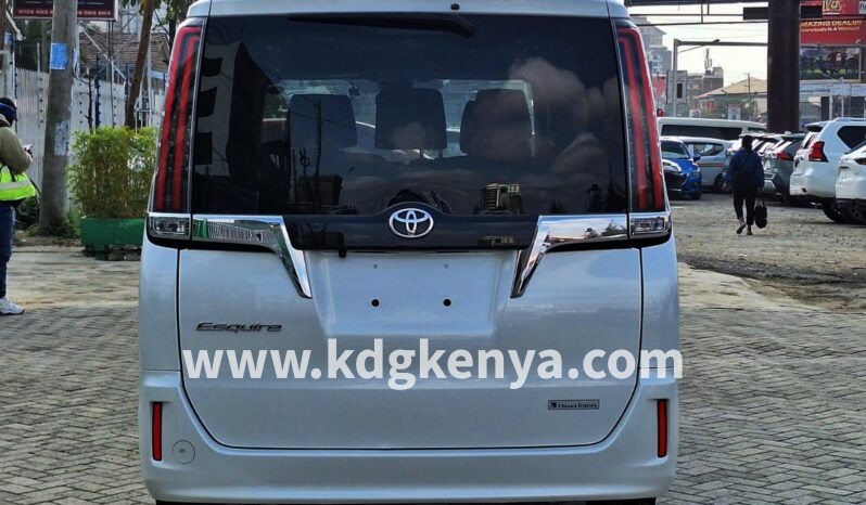 
								TOYOTA ESQUIRE full									