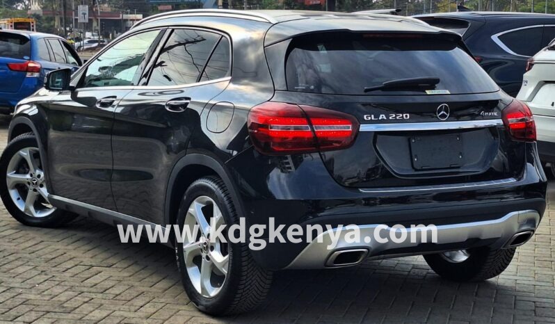 
								MERCEDES-BENZ  ( GLA220  ) full									