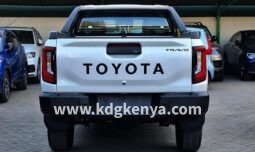 TOYOTA HILUX ( TRAVO 1GD-FTV 2.8L ) full