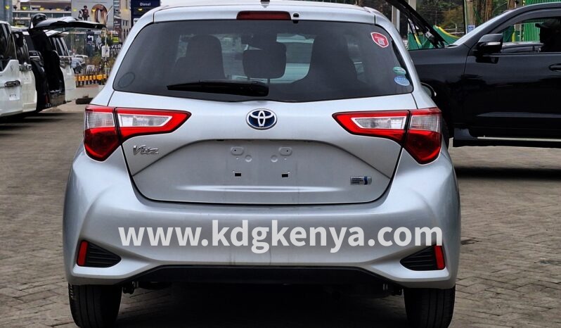 
								TOYOTA VITZ ( HYBRID ) full									