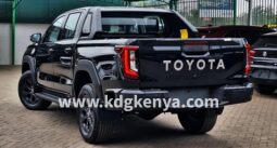 TOYOTA HILUX ( TRAVO 1GD-FTV 2.8L ) full