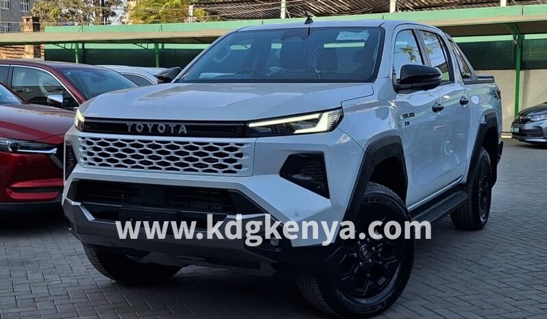 
TOYOTA HILUX ( TRAVO 1GD-FTV 2.8L ) full									