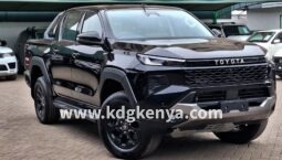 TOYOTA HILUX ( TRAVO 1GD-FTV 2.8L )