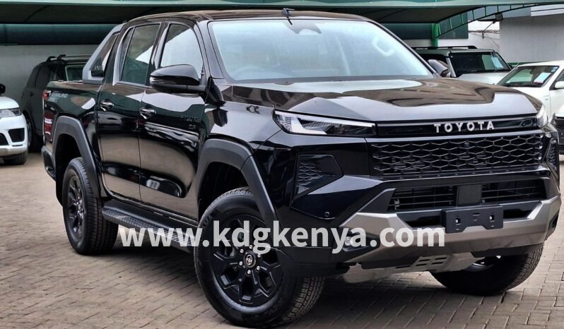 
TOYOTA HILUX ( TRAVO 1GD-FTV 2.8L ) full									
