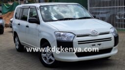 TOYOTA SUCCEED VAN