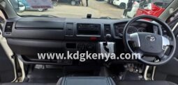 TOYOTA REGIUS ACE ( 4WD DX )