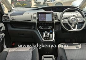 NISSAN SERENA ( 2WD ePOWER )