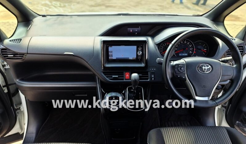 
TOYOTA NOAH full									