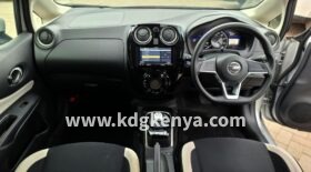 NISSAN NOTE ( E POWER X )