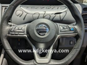 NISSAN SERENA ( 2WD ePOWER )