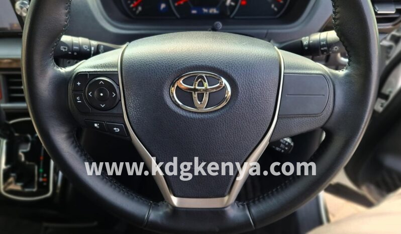
TOYOTA NOAH full									