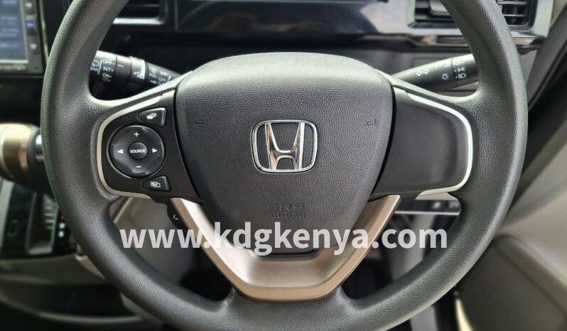
								HONDA STEPWAGON ( B GRADE ) full									