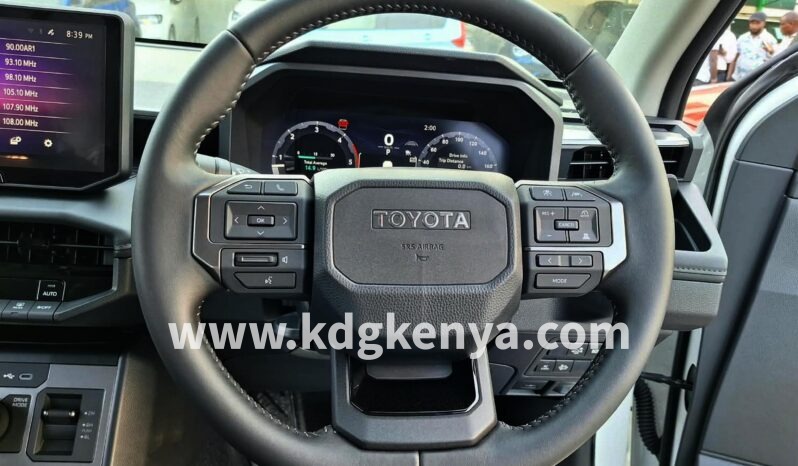 
TOYOTA HILUX ( TRAVO 1GD-FTV 2.8L ) full									