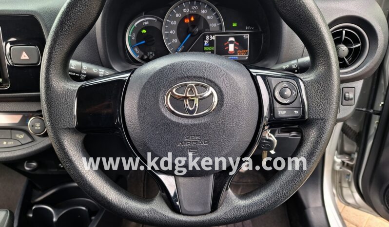 
								TOYOTA VITZ ( HYBRID ) full									
