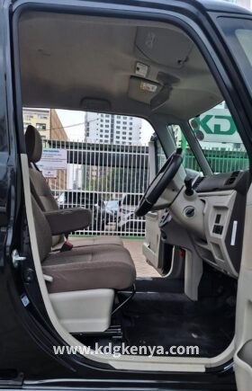 DAIHATSU TANTO ( L GRADE )