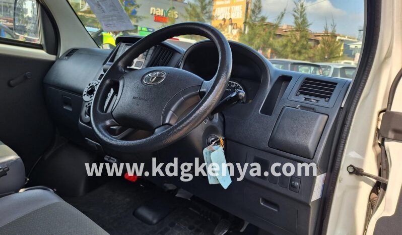 
								TOYOTA LITEACE VAN 2WD ( DX ) full									