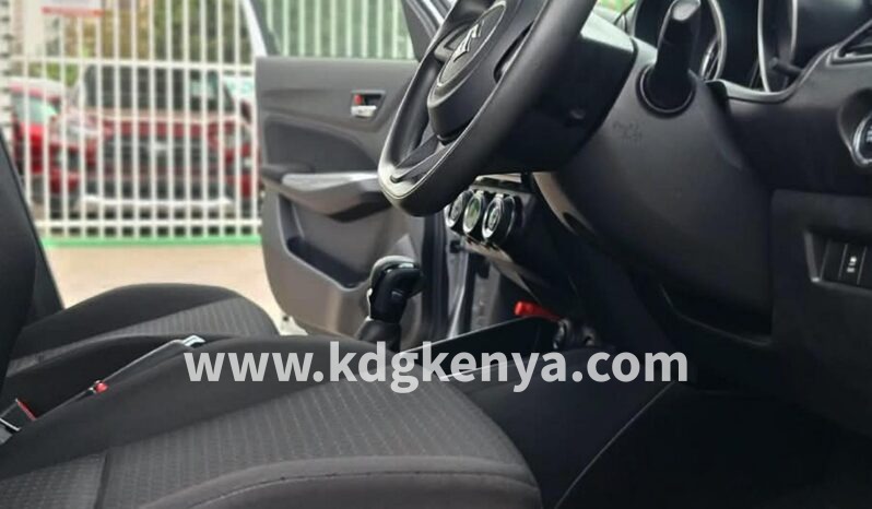 
								SUZUKI SWIFT ( XG GRADE ) full									