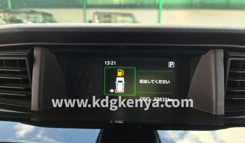 
								TOYOTA ROOMY ( CUSTOM G-T ) full									