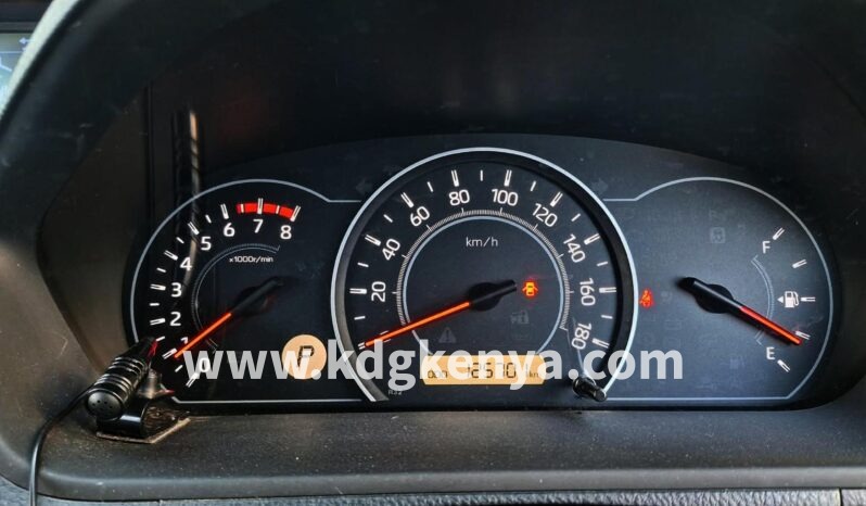
								TOYOTA NOAH full									