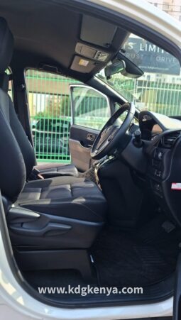 TOYOTA NOAH full