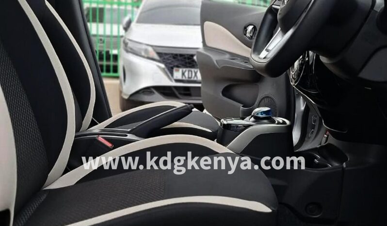 
								NISSAN NOTE ( E POWER X ) full									