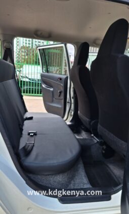 
										TOYOTA SUCCEED VAN full									
