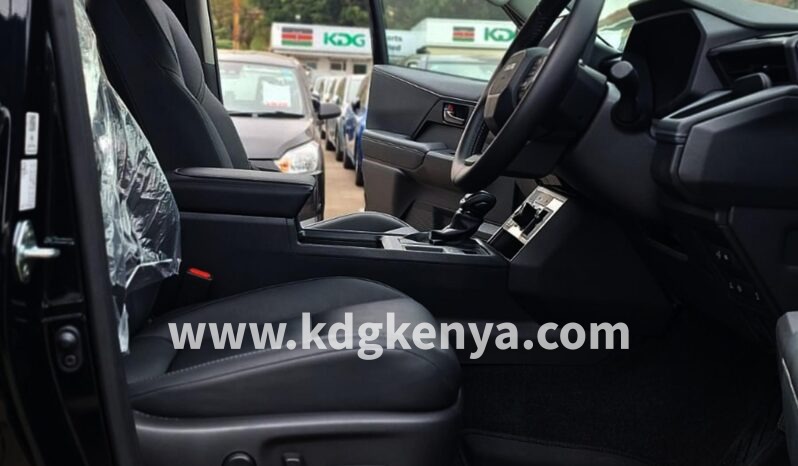 
TOYOTA HILUX ( TRAVO 1GD-FTV 2.8L ) full									