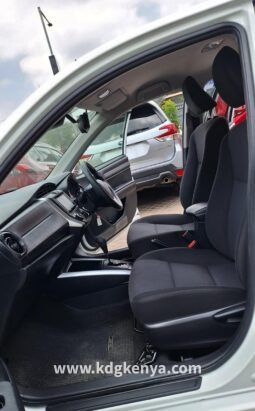 
										TOYOTA COROLLA FIELDER ( HYBRID FF ) full									