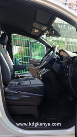 
										TOYOTA ESQUIRE full									