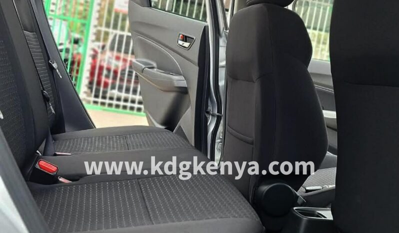 
								SUZUKI SWIFT ( XG GRADE ) full									