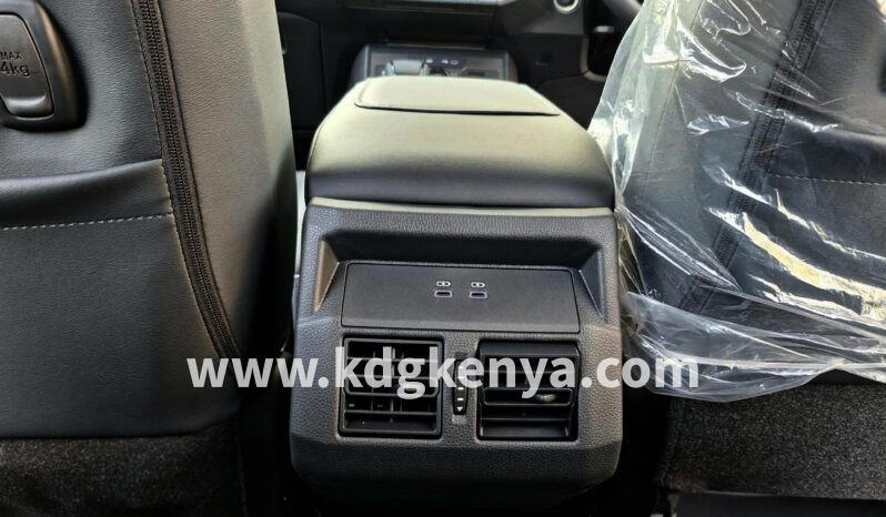 
								TOYOTA HILUX ( TRAVO 1GD-FTV 2.8L ) full									