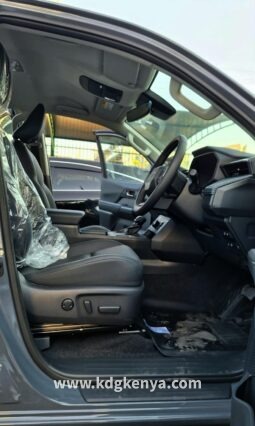 
										TOYOTA HILUX ( TRAVO 1GD-FTV 2.8L ) full									