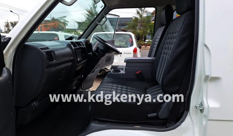 
								MAZDA BONGO full									