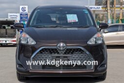 TOYOTA SIENTA  ( XV PACKAGE )